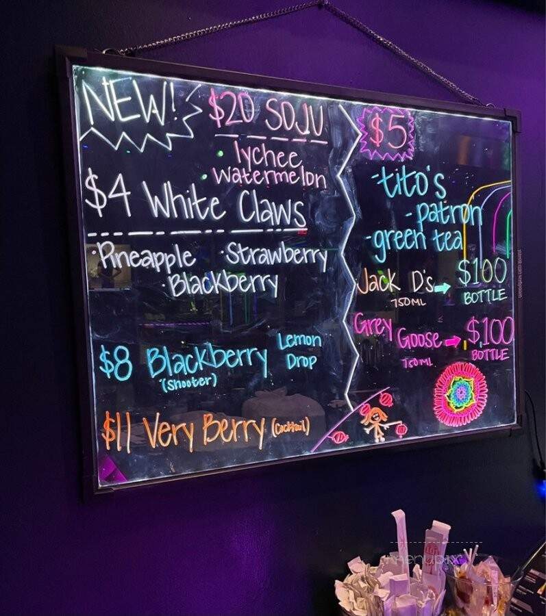 GiAu Bar n Bites - Katy, TX