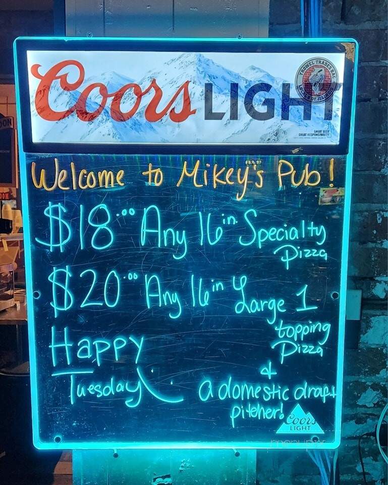 Mikey's Pub - Smithton, IL