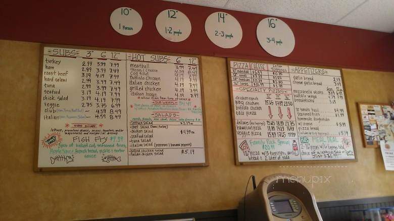 Crossroads II Pizza & Subs - New Berlin, WI
