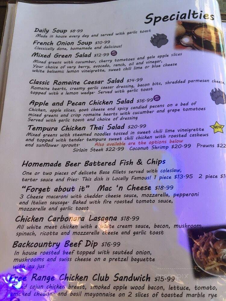 The Bear's Den Burger Bar - Golden, BC