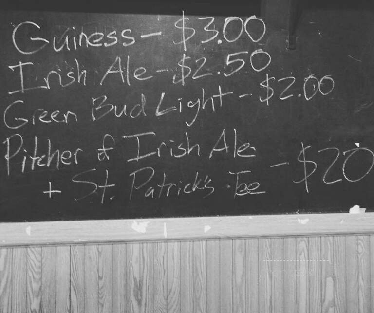 Leo's Lounge - Vermillion, SD menu_pic