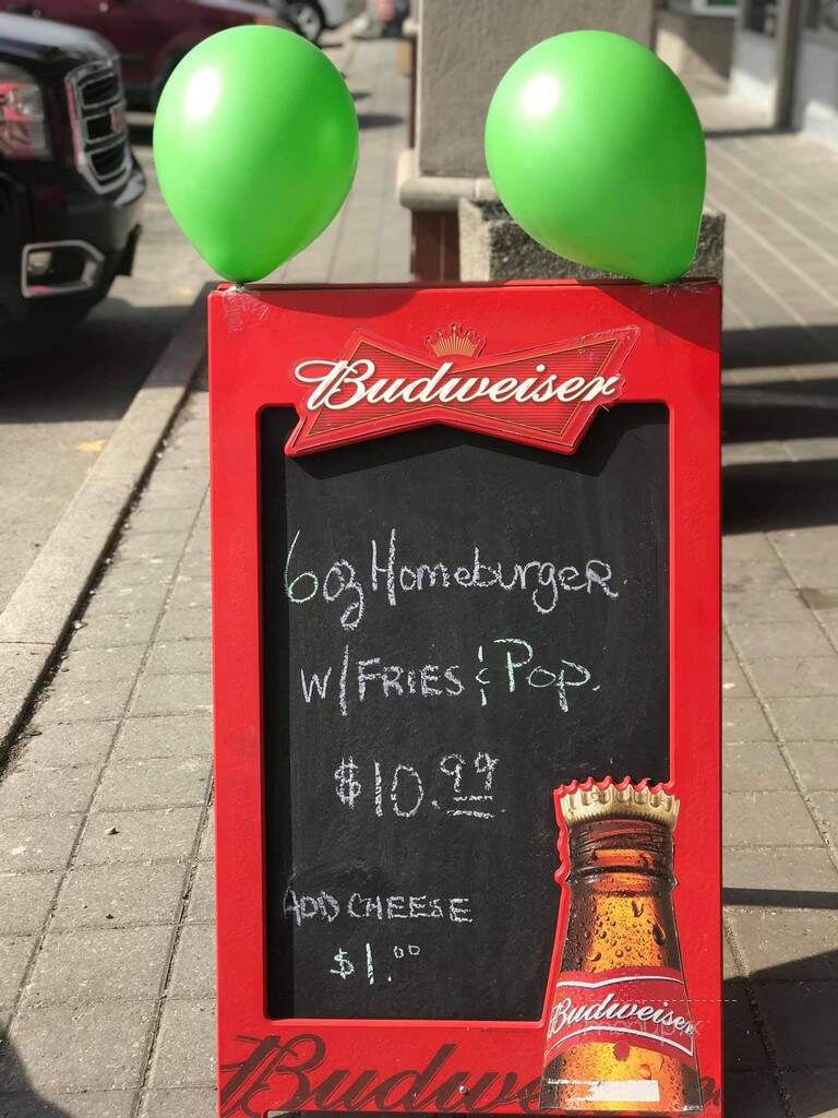Peter G's Bar and Grill - North York, ON