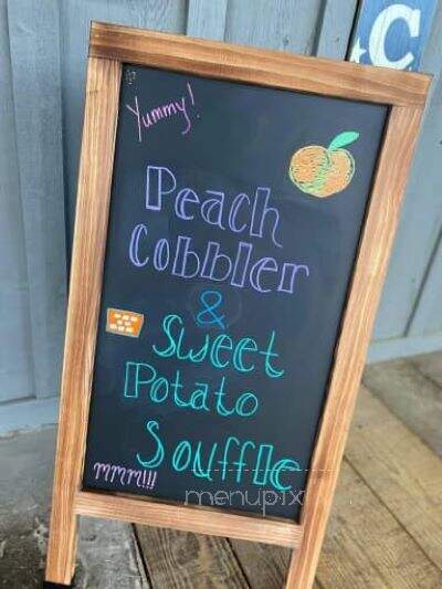Dolly's Farmhouse Restaurant - Austell, GA menu_pic
