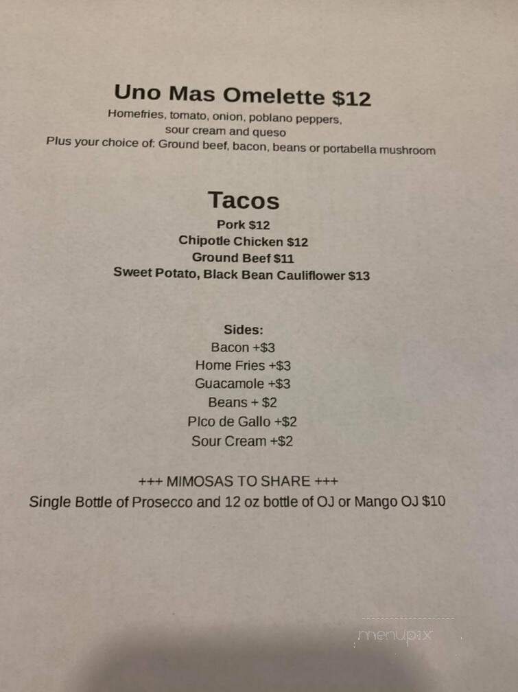Uno Mas Mexican Style Grill & Tap House - Farmington, ME