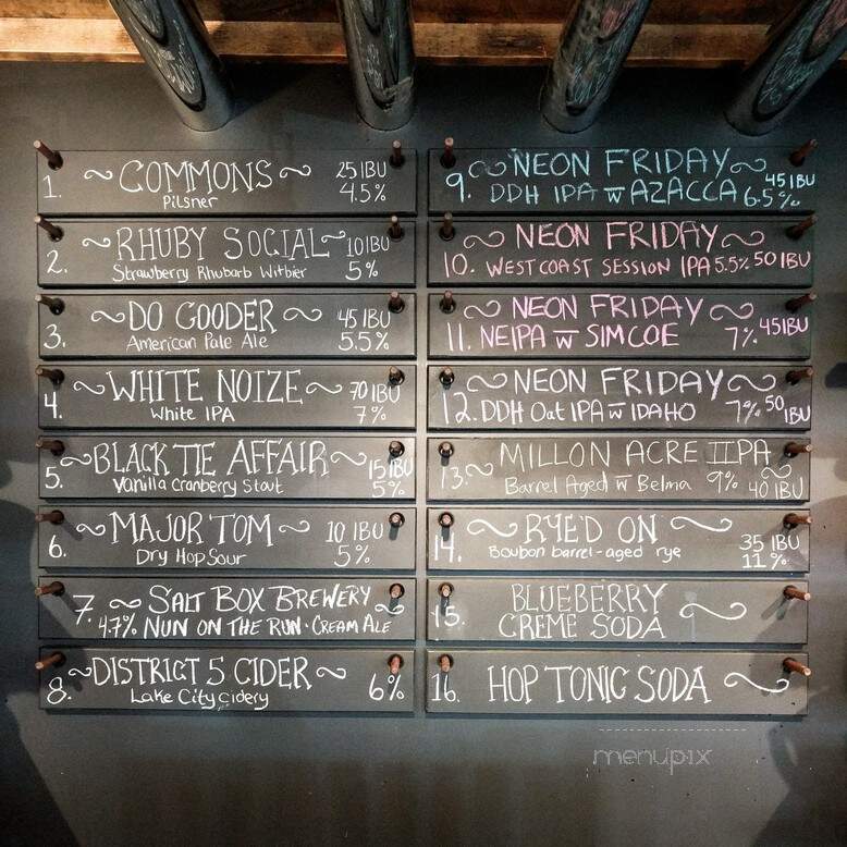 Upstreet BBQ Brewhouse - Dartmouth, NS