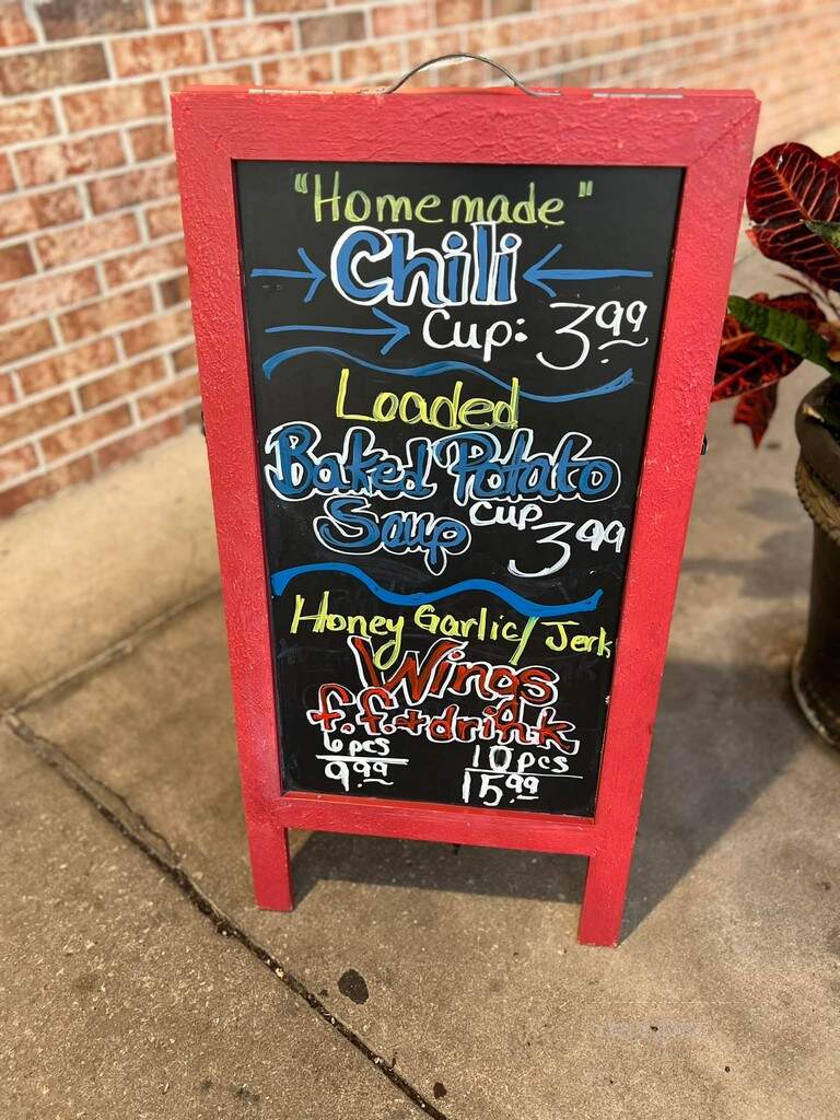 Benchwarmers Cafe - Jacksonville, FL