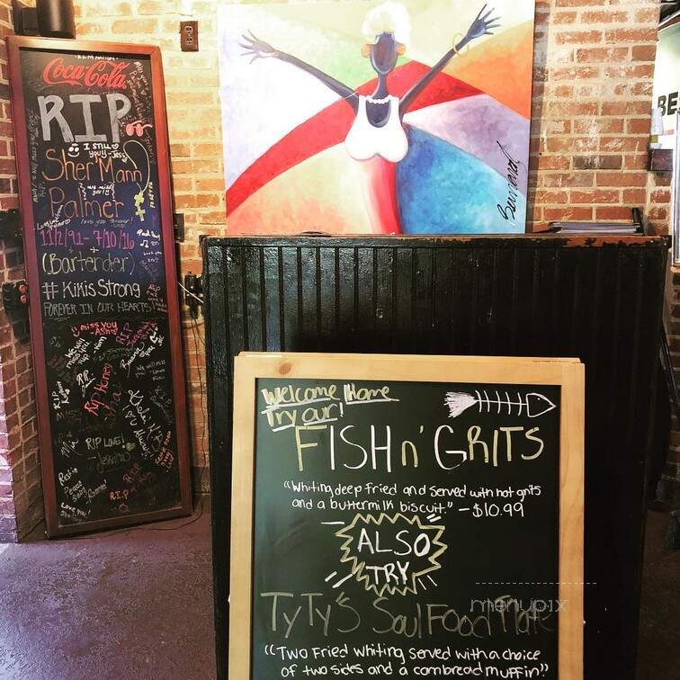 Kiki's Chicken Waffles - Columbia, SC menu_pic