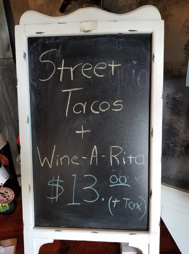 Chrisman Mill Vineyards - Nicholasville, KY menu_pic