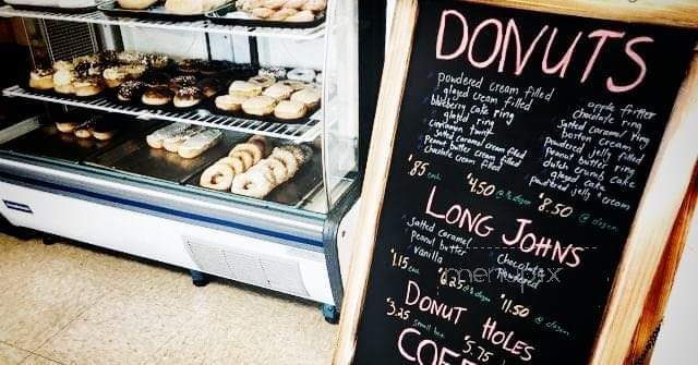 M & A Sweet Treats - Intercourse, PA menu_pic