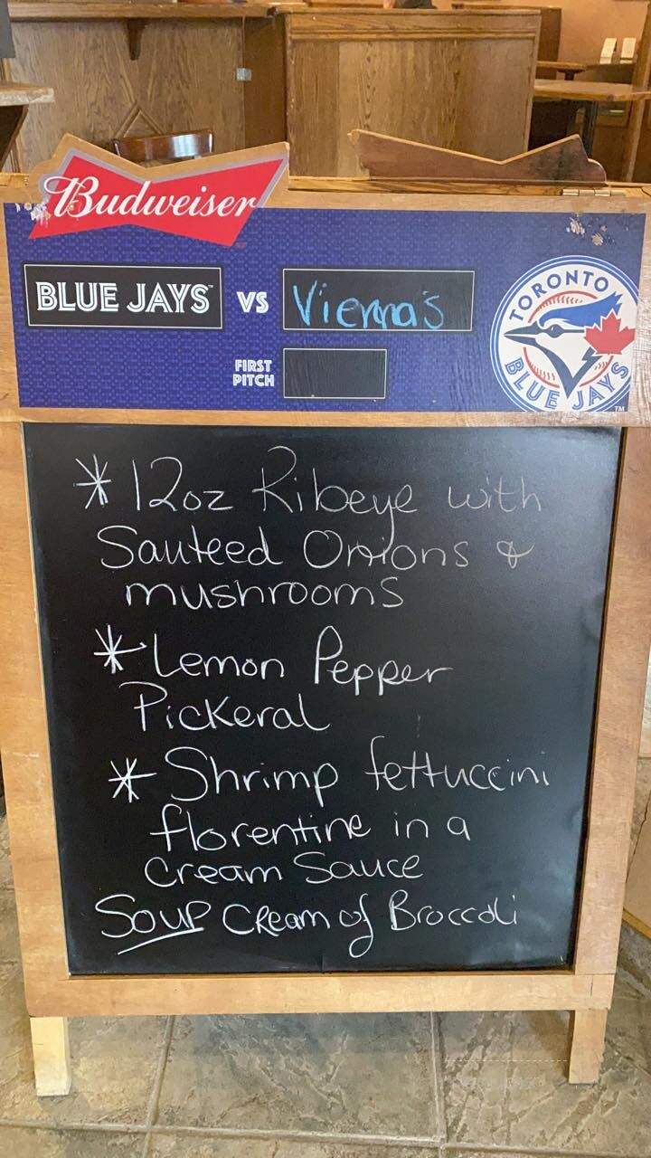 Vienna's Bar and Grill - Kirkland Lake, ON