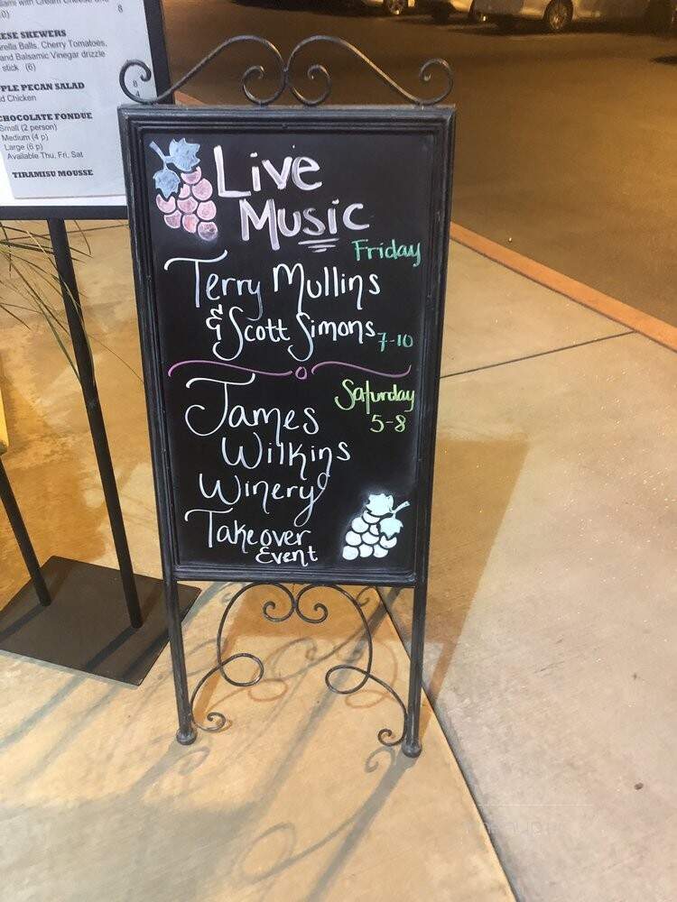 The Tasting Room - Fresno, CA menu_pic