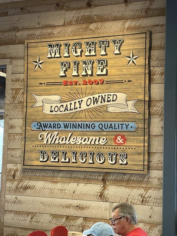 Mighty Fine Burgers - Round Rock, TX