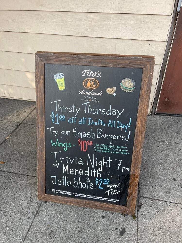 Mac's Triangle Pub - Seattle, WA menu_pic