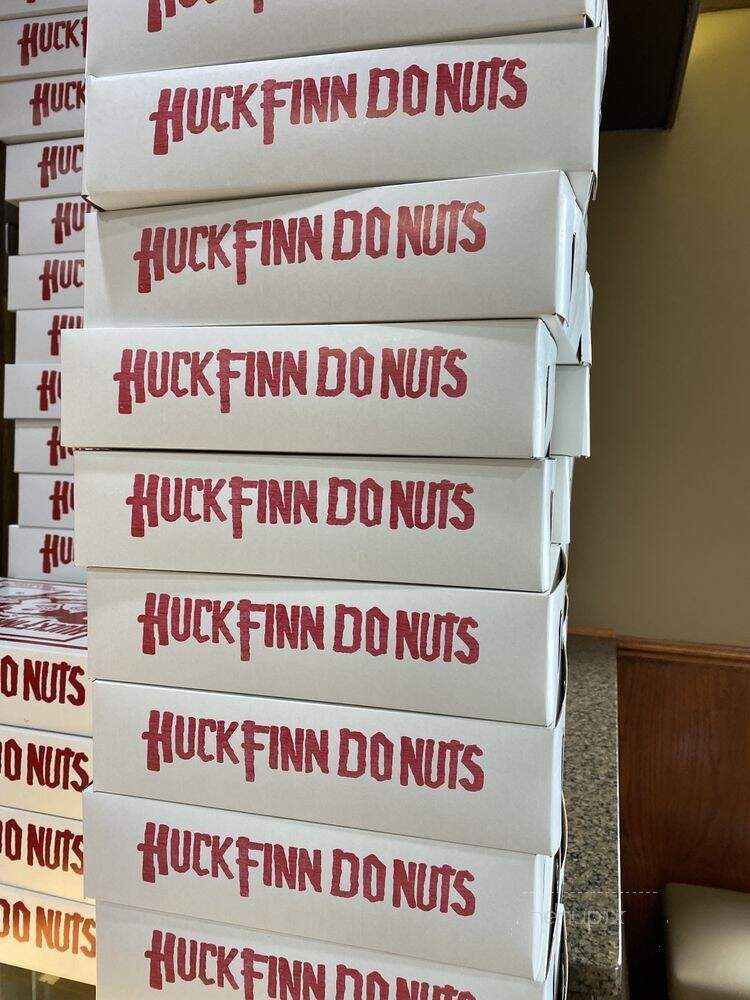 Huck Finn Donuts - Chicago, IL menu_pic