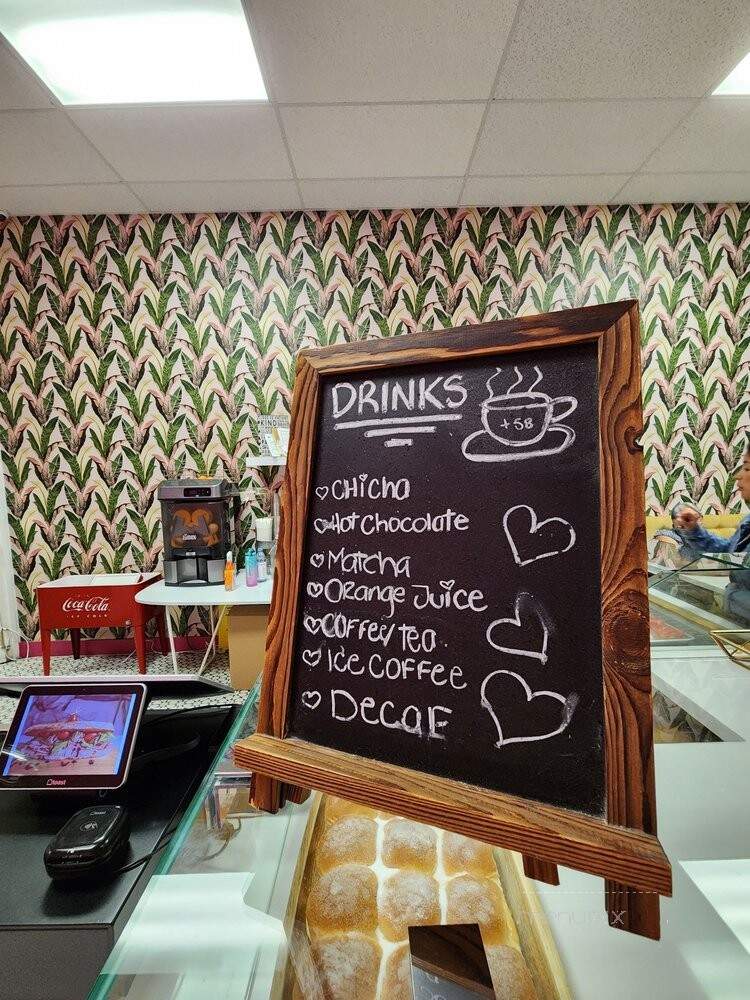 Autana Gourmet Bakery & Cafe - Weston, FL menu_pic