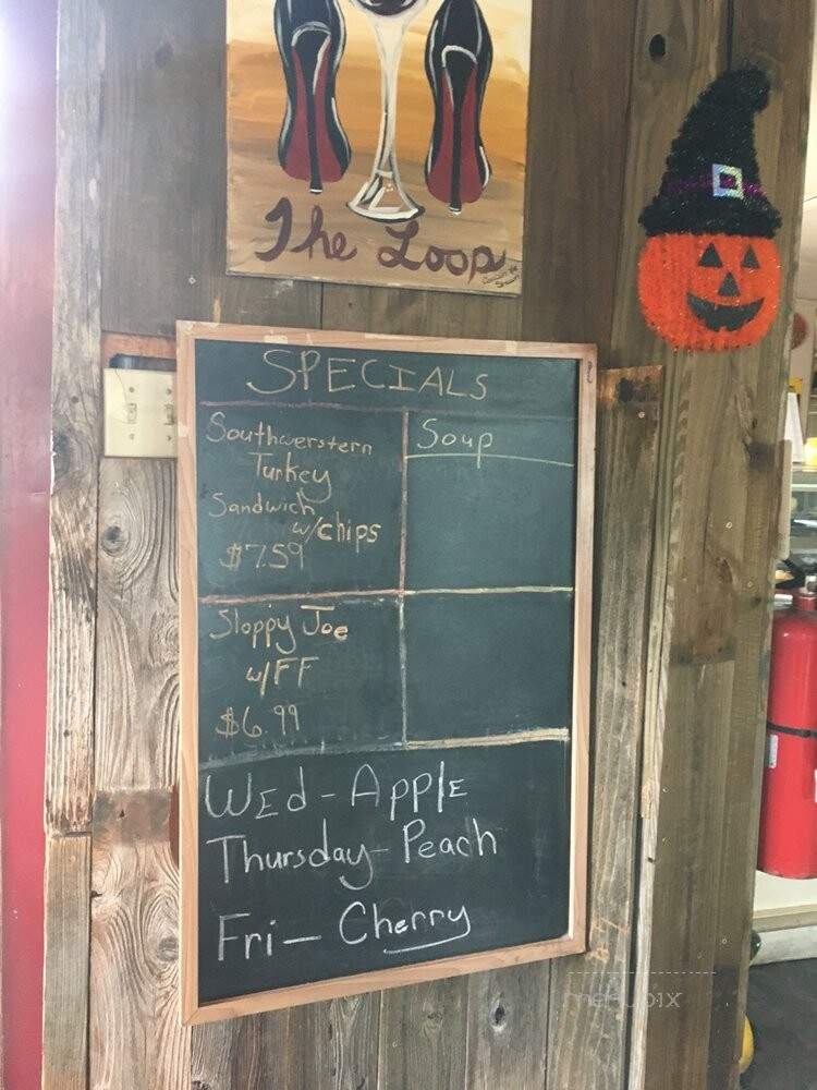 Loop 107 Burgers - Adkins, TX menu_pic
