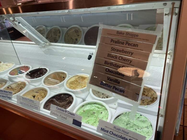 Astoria Pastry Shop - Royal Oak, MI menu_pic