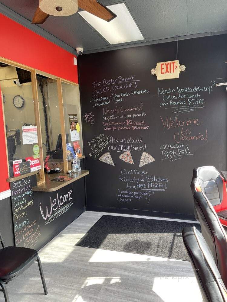Cassano's Pizzeria - Naperville, IL
