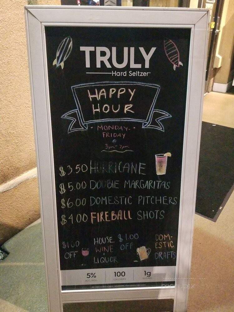 Hurricane Grill & Wings - Jacksonville, FL menu_pic
