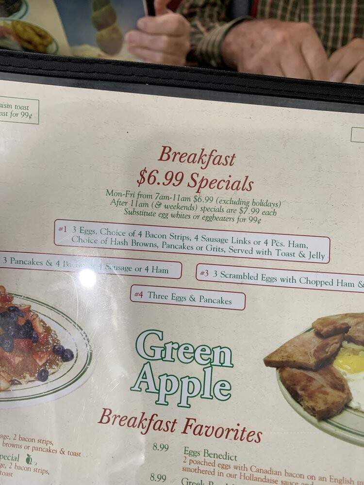 Green Apple Restaurant - Waterford, MI