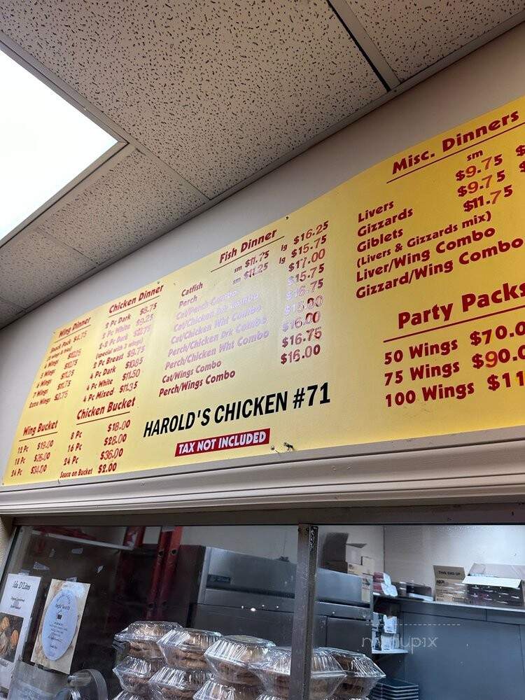 Harold's Chicken Shacks - Chicago, IL