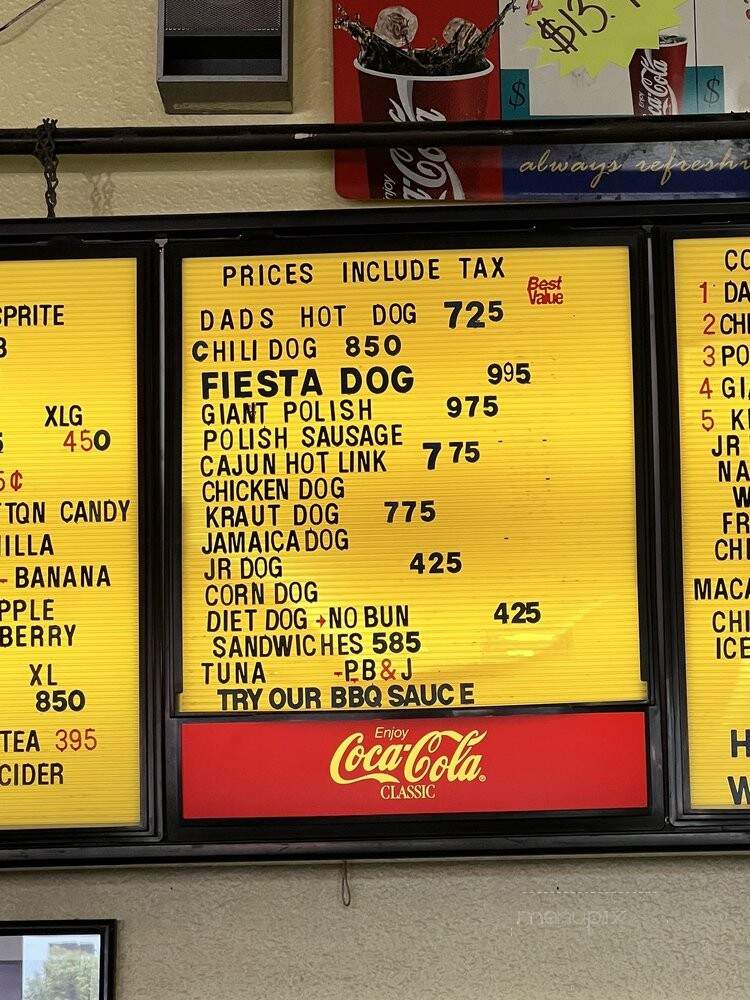 Dad's Hot Dogs - Stockton, CA