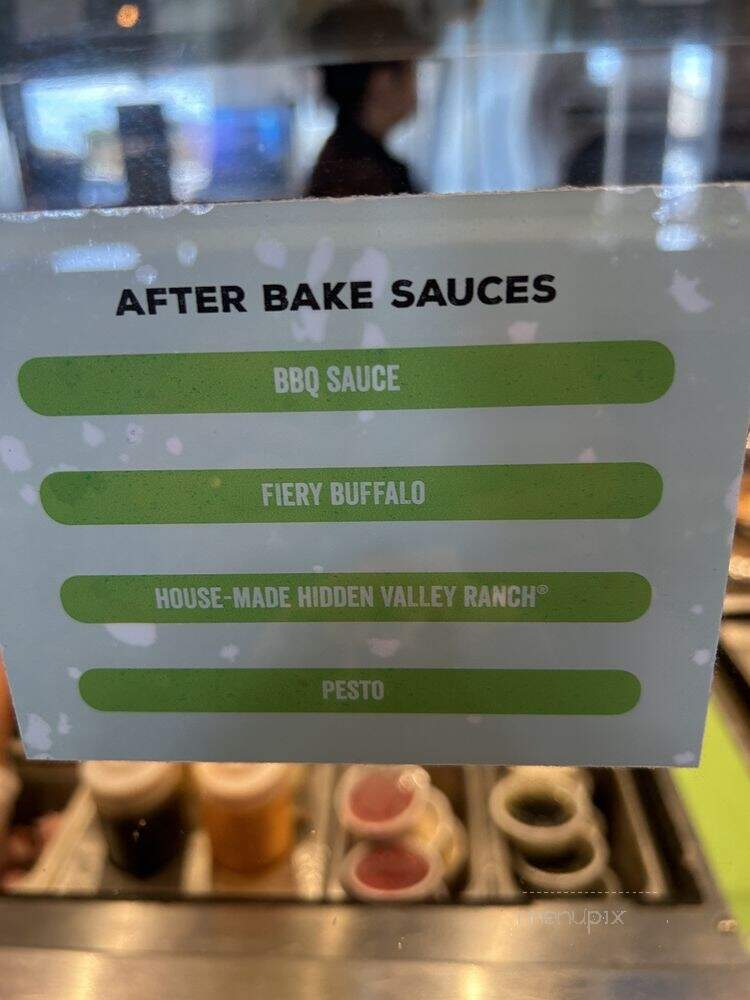 Pieology Pizzeria - Honolulu, HI