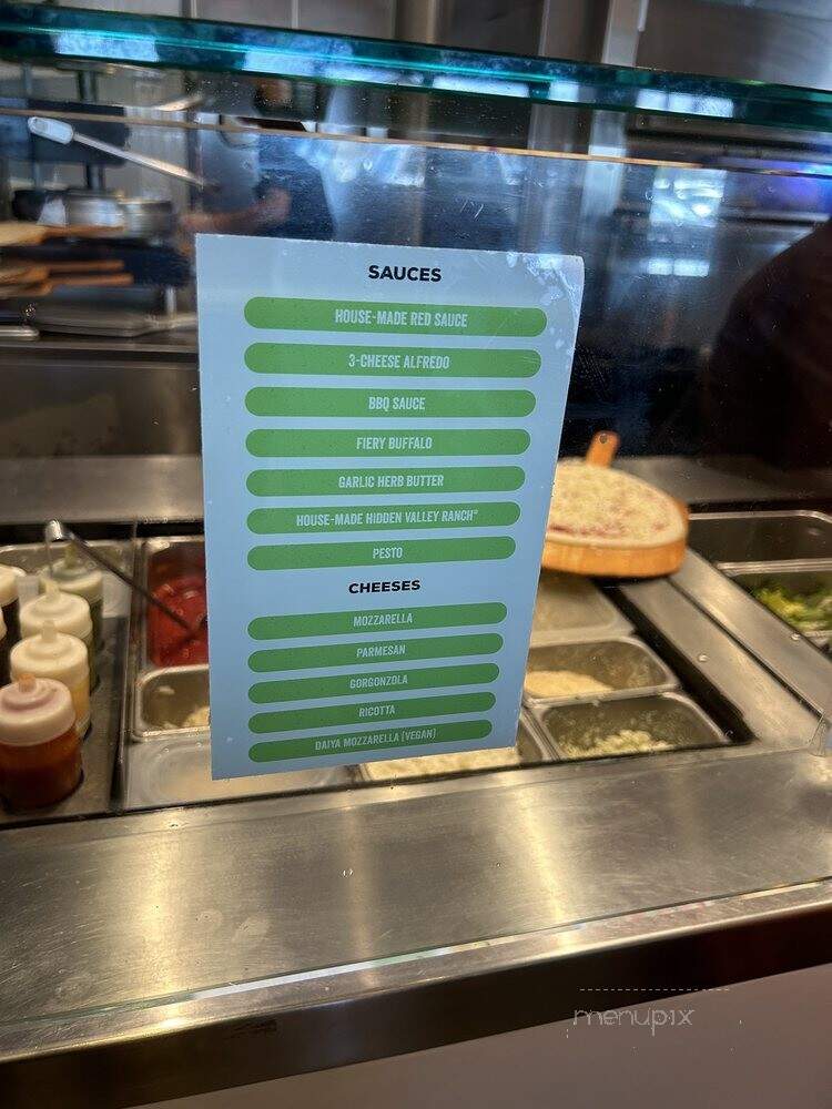 Pieology Pizzeria - Honolulu, HI