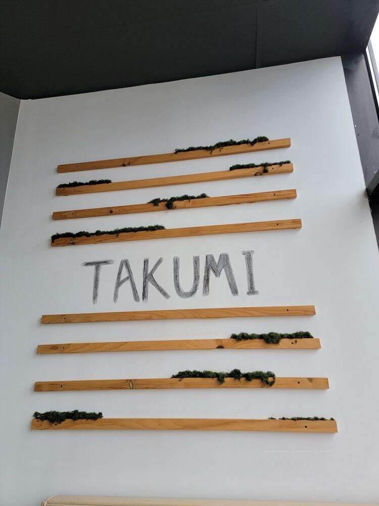 Takumi Sushi, Ramen & Lounge - Branford, CT