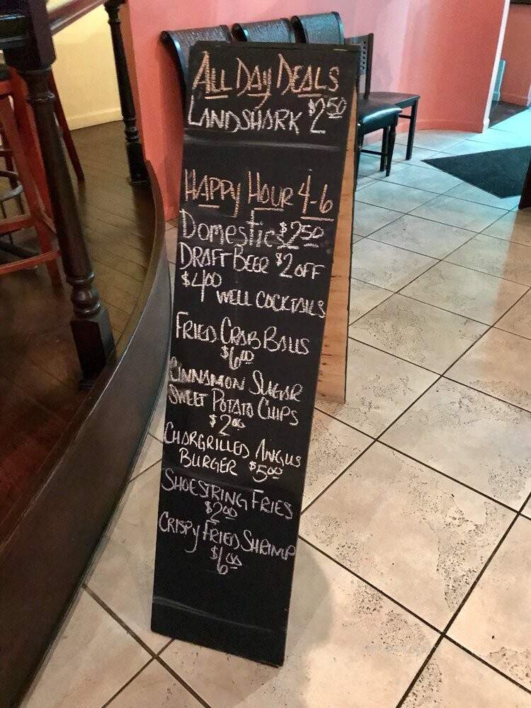 Motsie's Sea Grille - Virginia Beach, VA