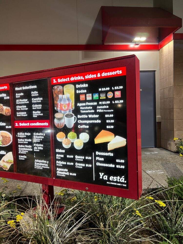 Tacos El Gavilan - West Covina, CA