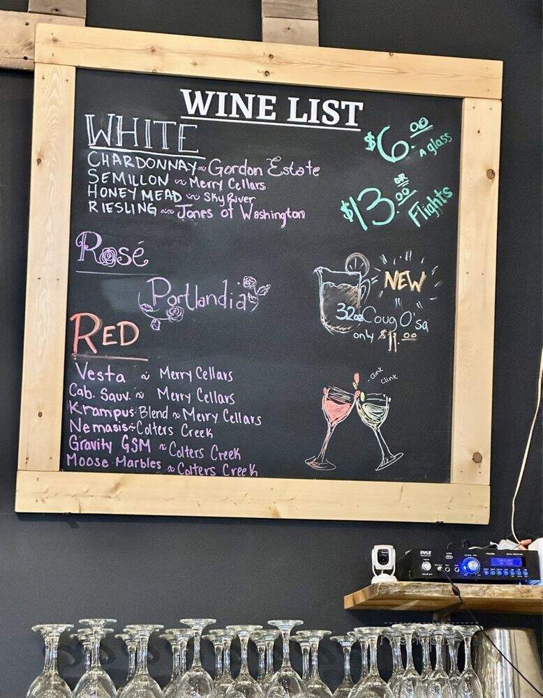 Pups & Cups Cafe - Pullman, WA menu_pic