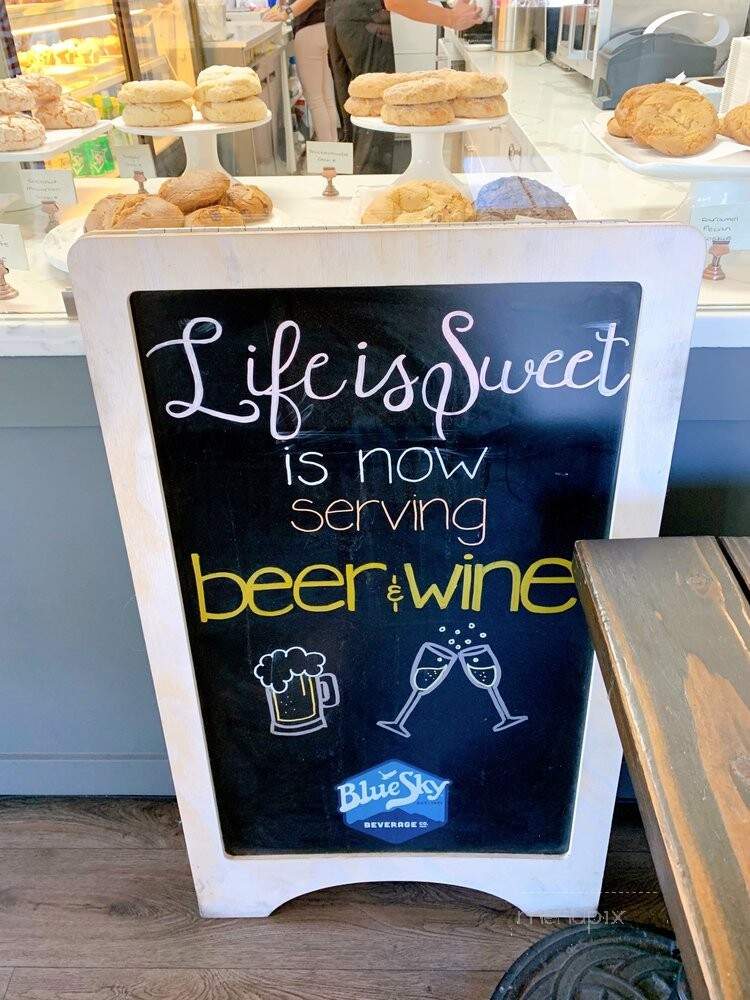 Life is Sweet Bakery and Cafe - Danville, CA menu_pic