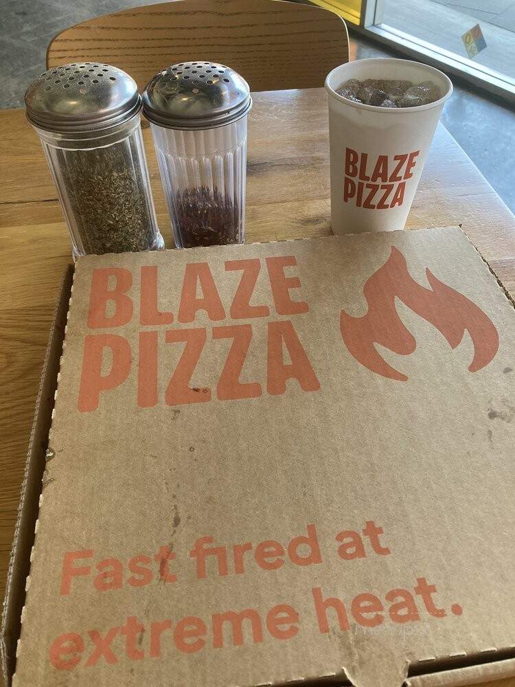 Blaze Fast-Fire'd Pizza - Burbank, CA menu_pic