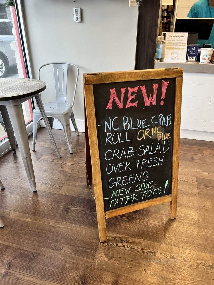 Mason's Famous Lobster Rolls - Raleigh, NC menu_pic
