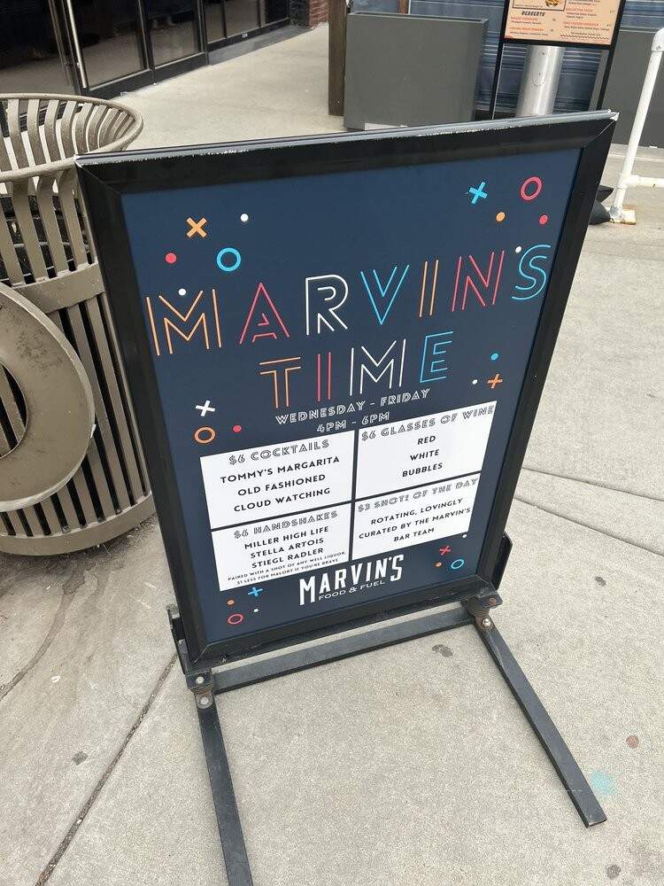 Marvin's Food & Fuel - Chicago, IL menu_pic