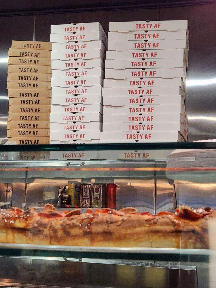 Krave It Pizza & Sandwich Joint - Astoria, NY