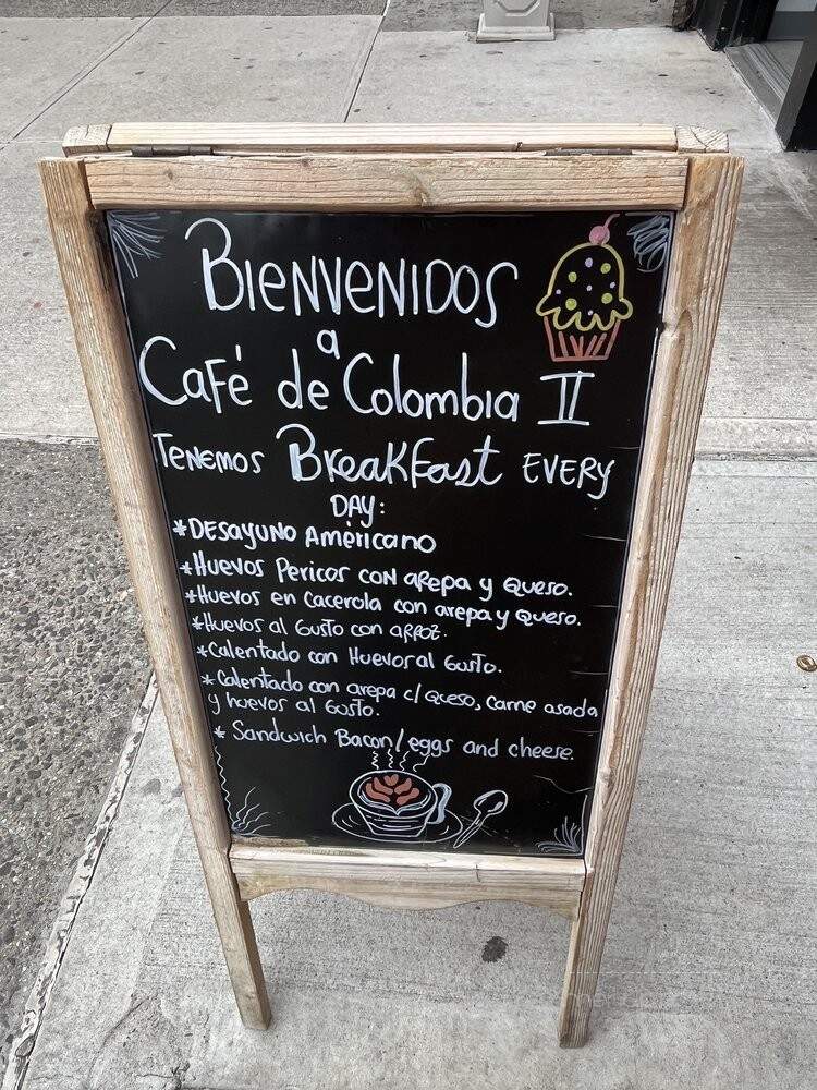 Cafe de Colombia Bakery II - Astoria, NY