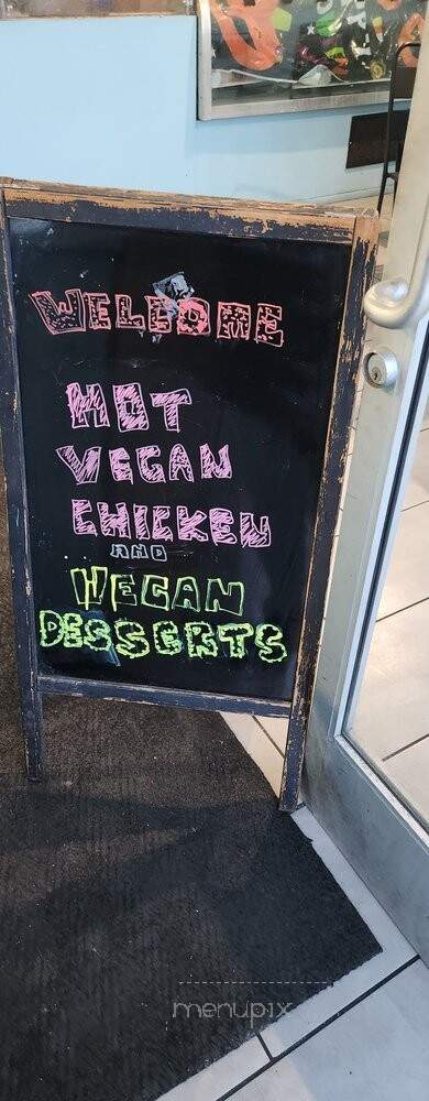 Hot Vegan Chicks - Los Angeles, CA menu_pic