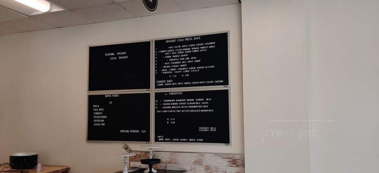 Apple Berries Juice Bar - Chelan, WA menu_pic