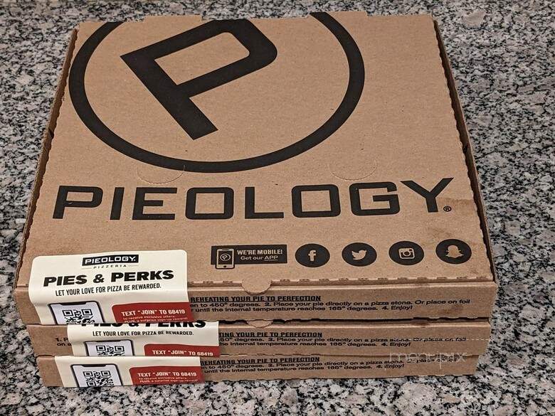 Pieology Pizzeria - Lakewood, CA menu_pic