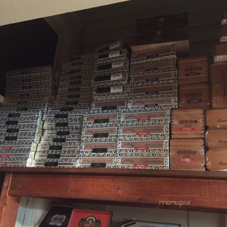 R&R Cigars - Tuscaloosa, AL