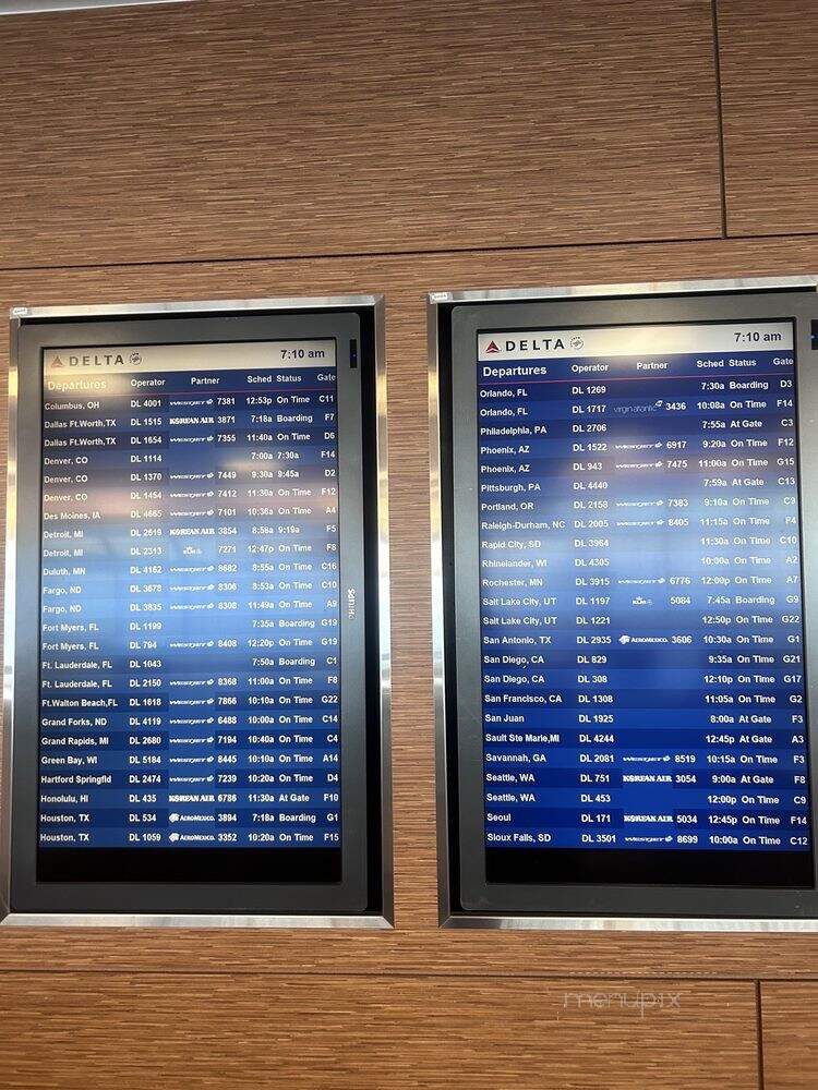 Delta Sky Club - Fort Snelling, MN menu_pic
