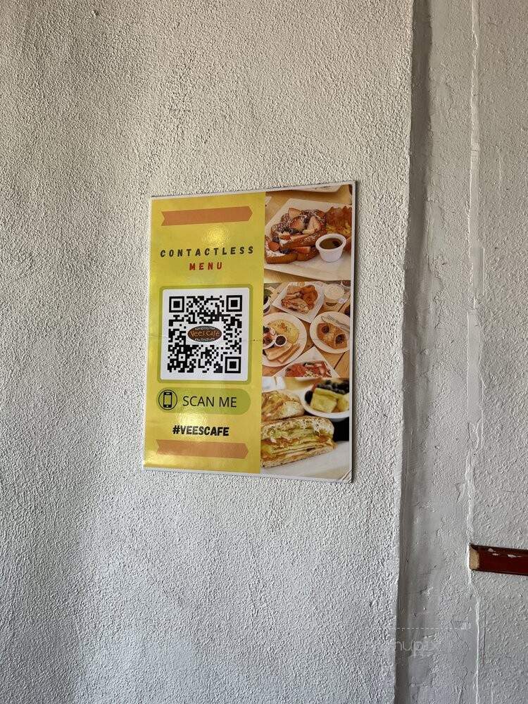 Vees Cafe - Los Angeles, CA menu_pic