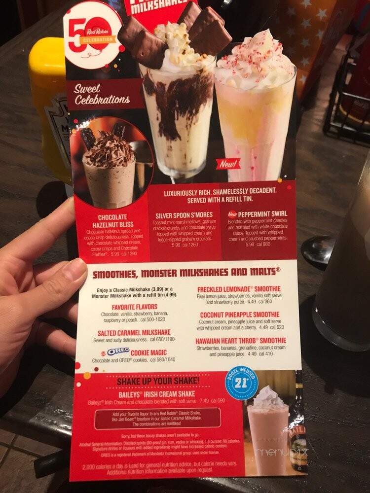 Red Robin: America's Gourmet Burgers and Spirits - Apple Valley, CA