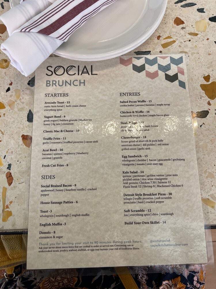 Social Kitchen Bar - Birmingham, mi