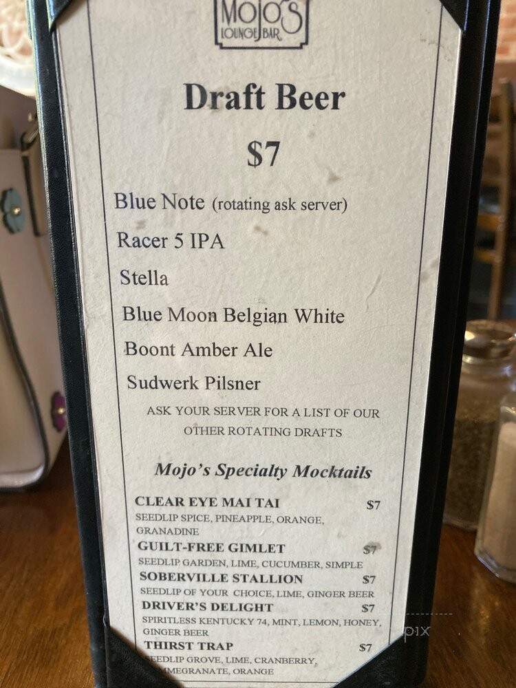 Mojo's Lounge Bar - Woodland, CA