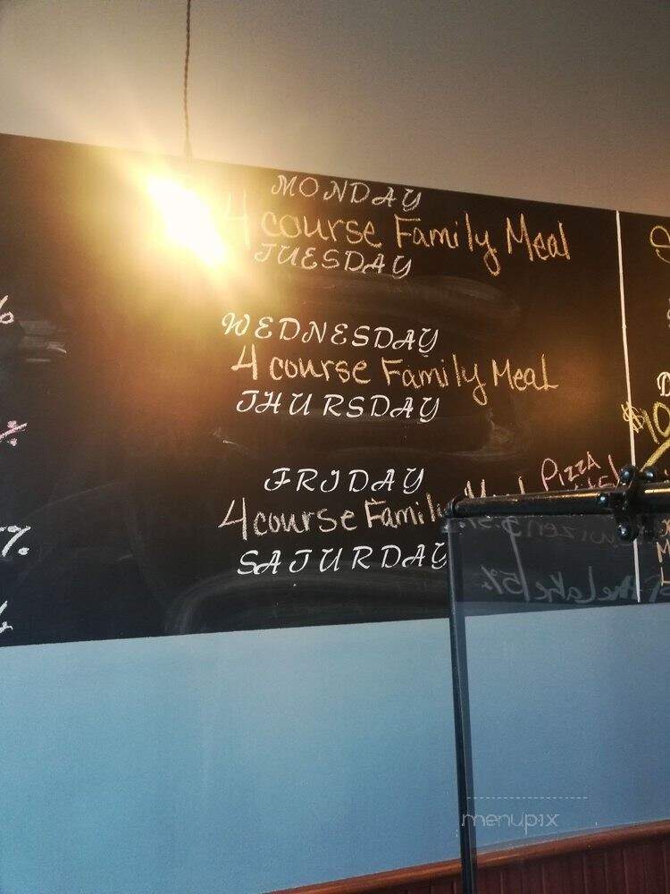 Purola Brothers Pizza - Geneva, OH menu_pic