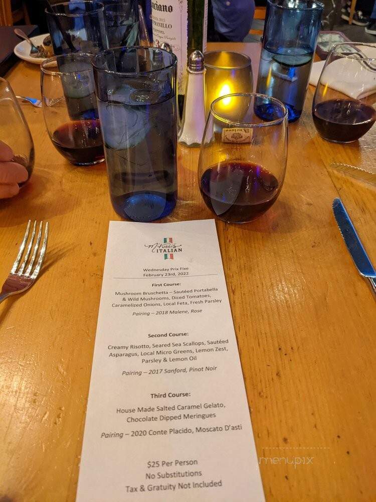 M'Tucci's Kitchina - Albuquerque, NM menu_pic