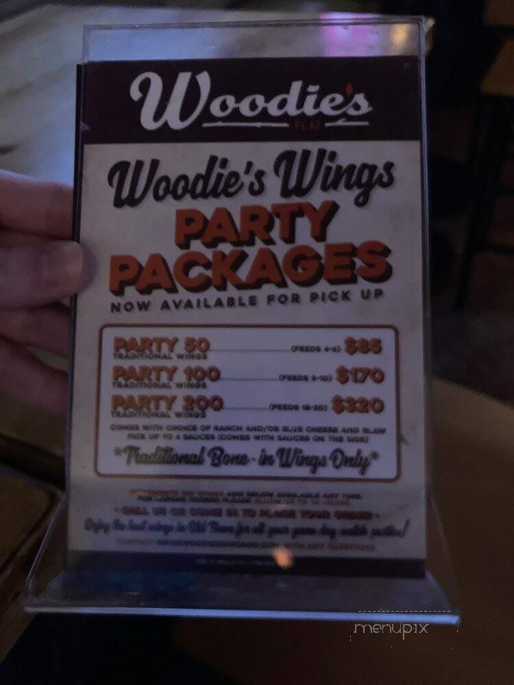 Woodie's Flat - Chicago, IL